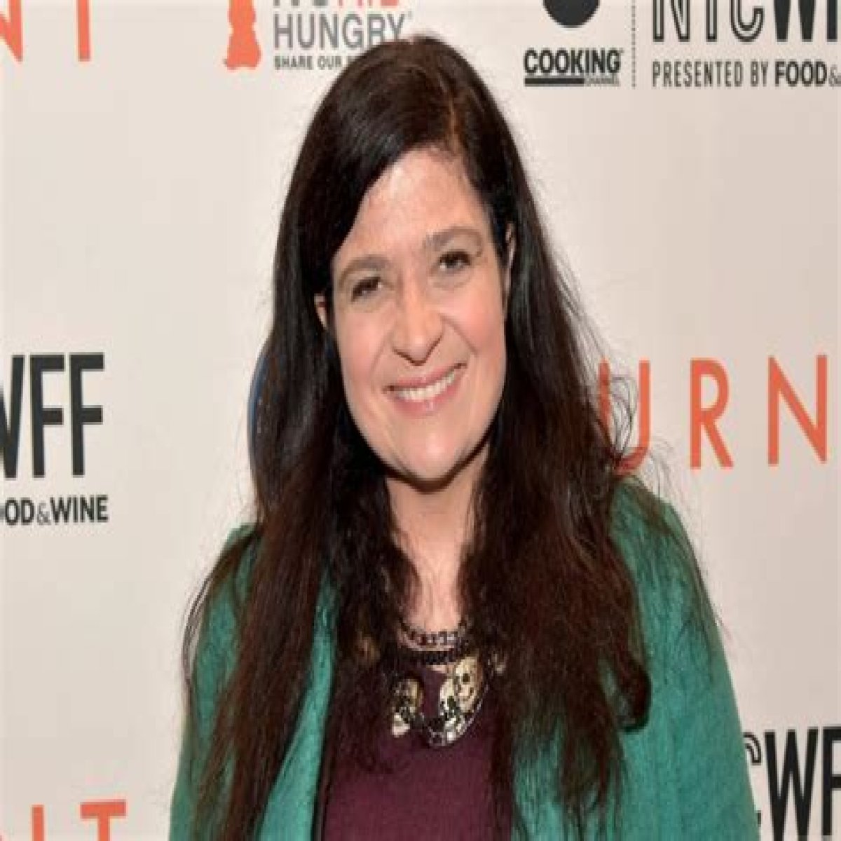Alex Guarnaschelli Wiki, Age, Biography, Net Worth, Husband, Parents, Ethnicity, Height