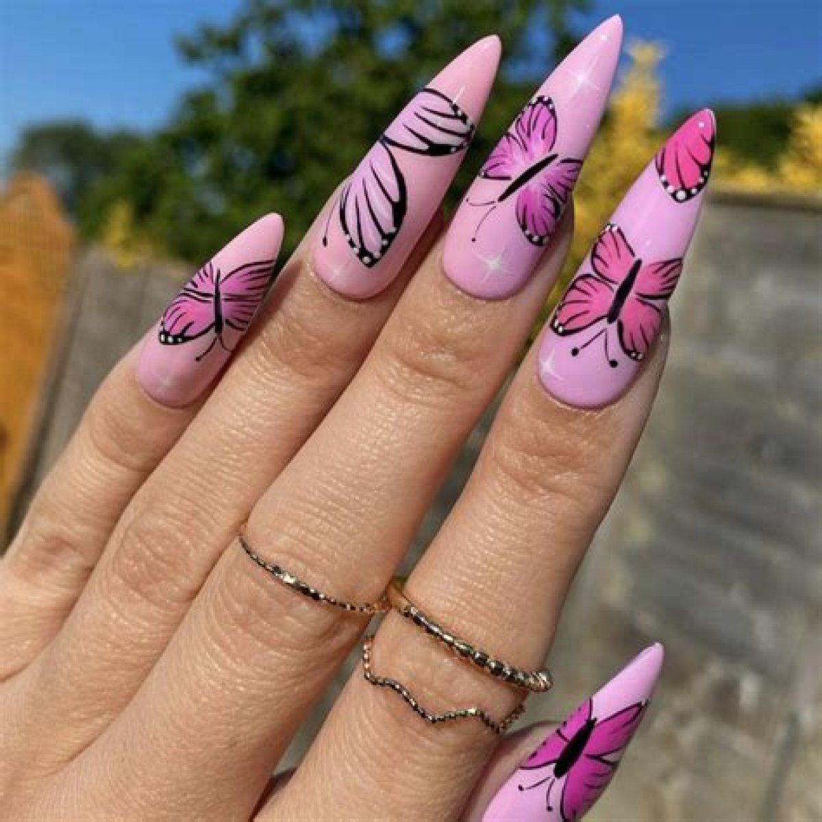 Bring In Some Warmth With The Butterfly Manicure