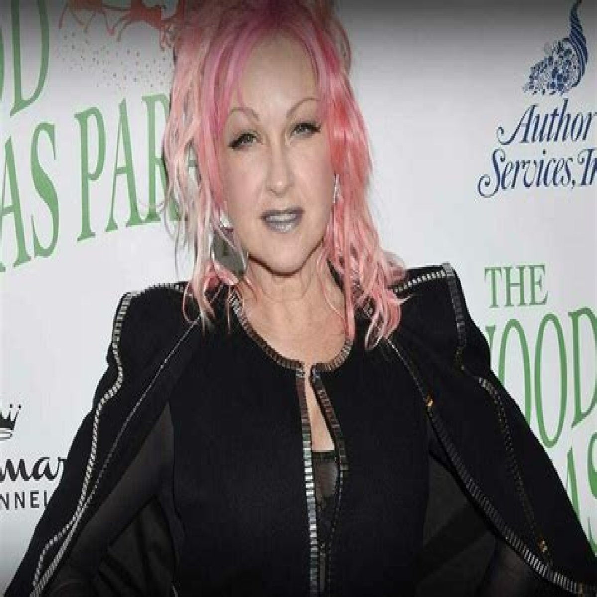 Cyndi Lauper Height
