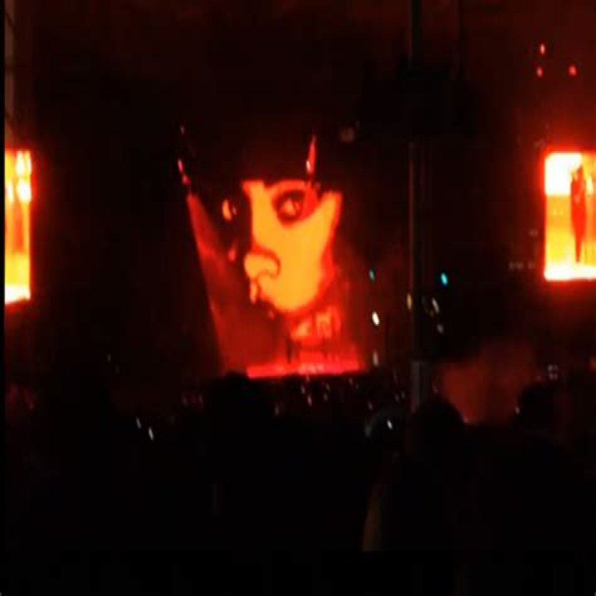 
                              Drake: Rihanna Is The Devil -- Concert Pics Refer To RiRi As Satan (VIDEO)
                    
                          Drake
                          Rihanna Is The Devil
                      
        
        
          
                        
              
                
                              
            
            
              
                
              
            
          

                      8/5/2014 9:20 AM PT
                  
      