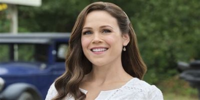 Erin Krakow Promotes New Film Ahead Of When Calls The Heart Season 10