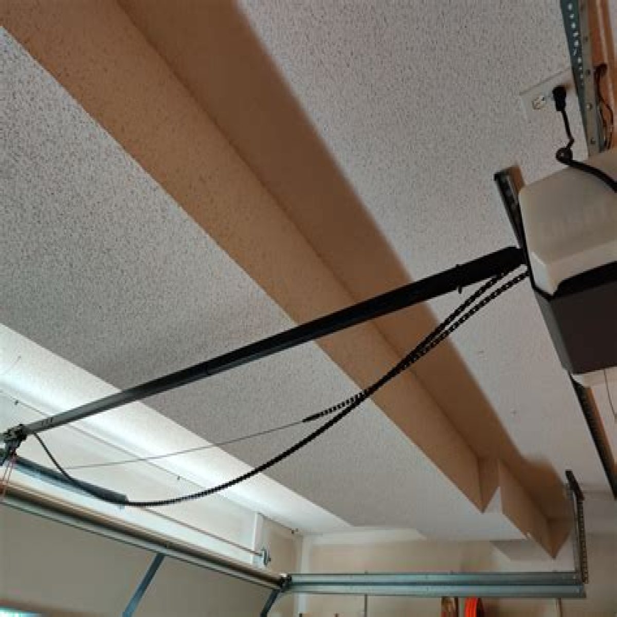 How do you replace a garage door chain?