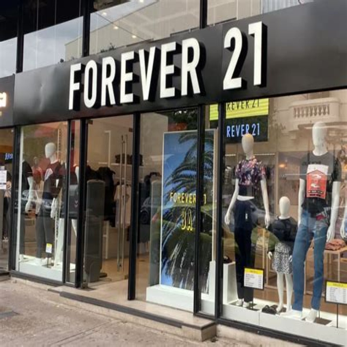 How long does it take for Forever 21 to ship?