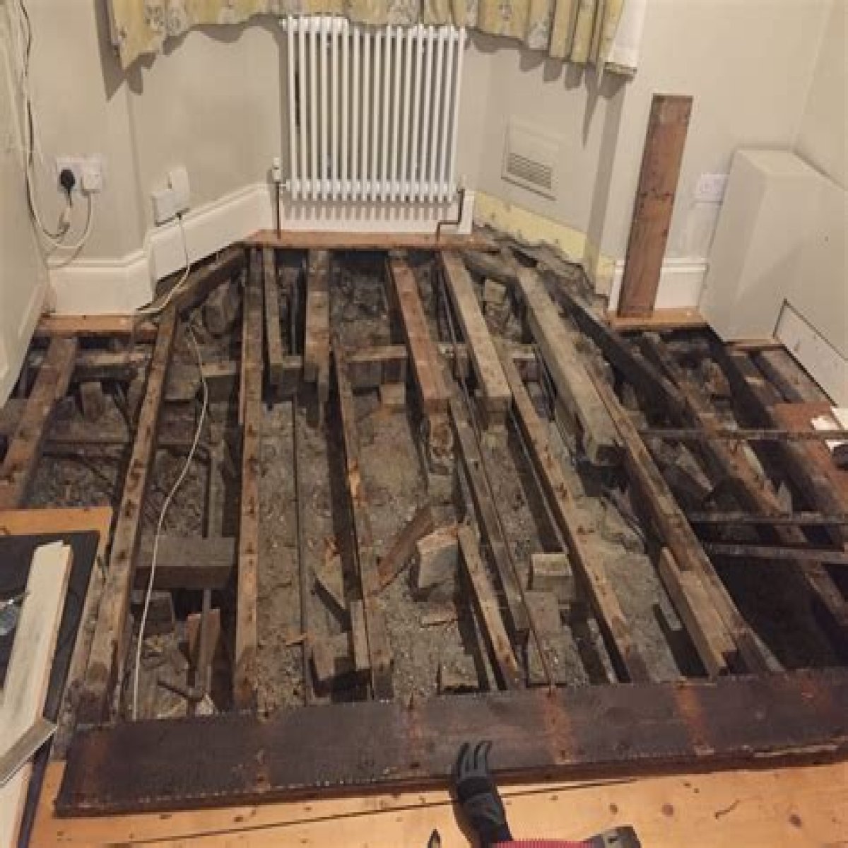 How much does it cost to repair a floor joist?