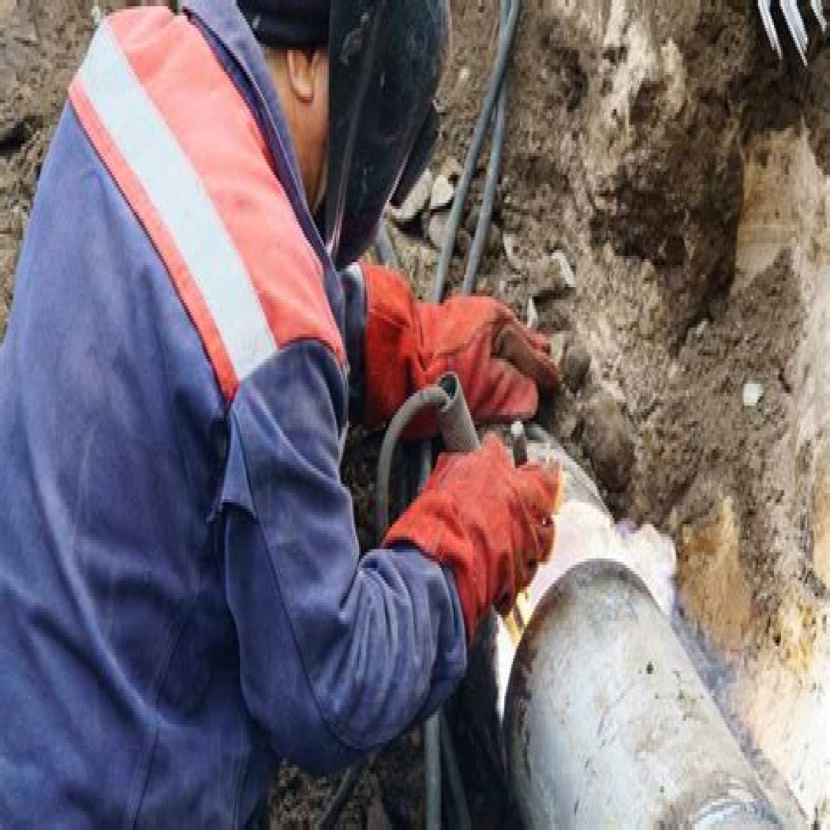 How much does it cost to replace galvanized pipes with PVC?