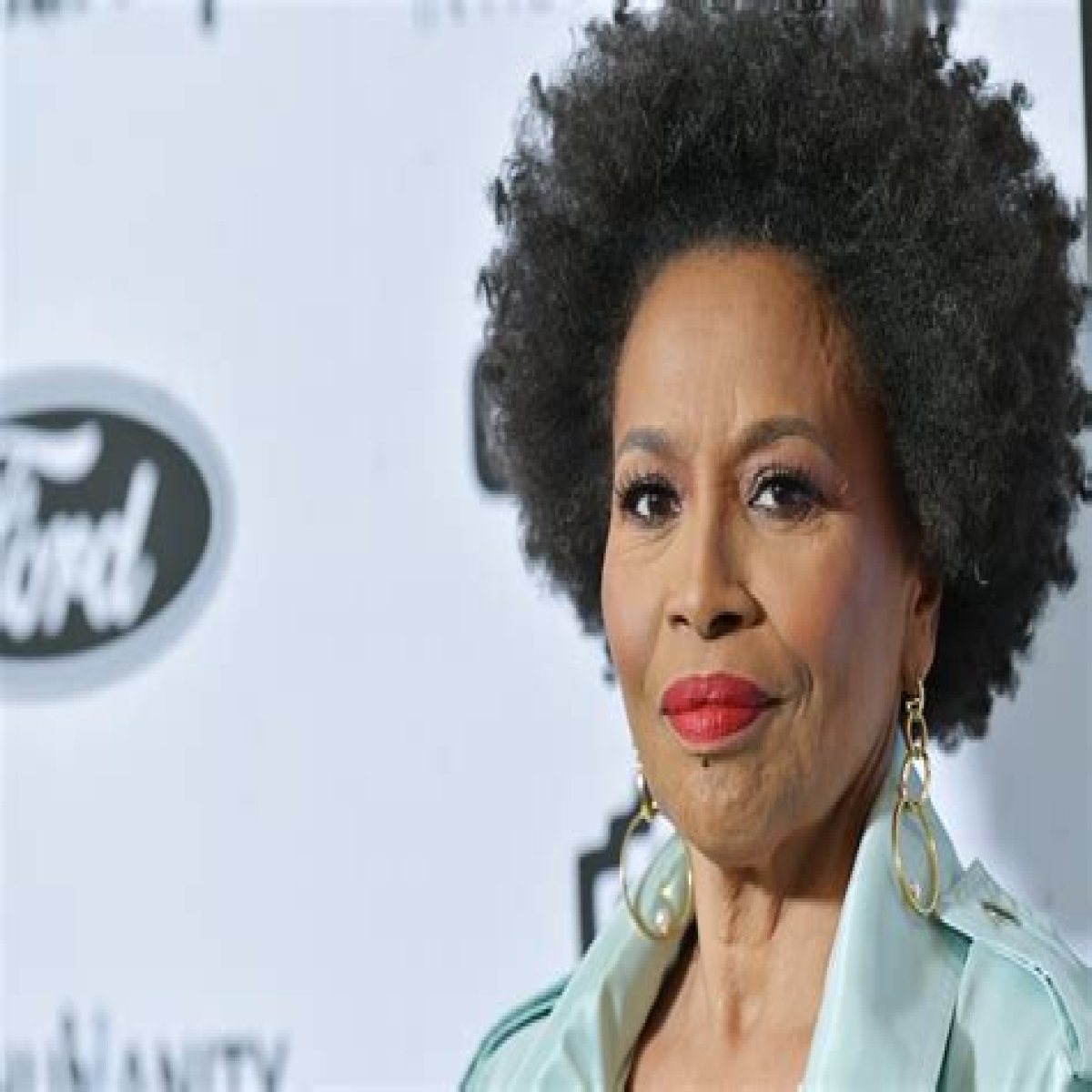 
How Much Money Does Jenifer Lewis Make? Latest Income Salary
