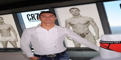 Ladies, Meet The New Underwear God, Cristiano Ronaldo!!