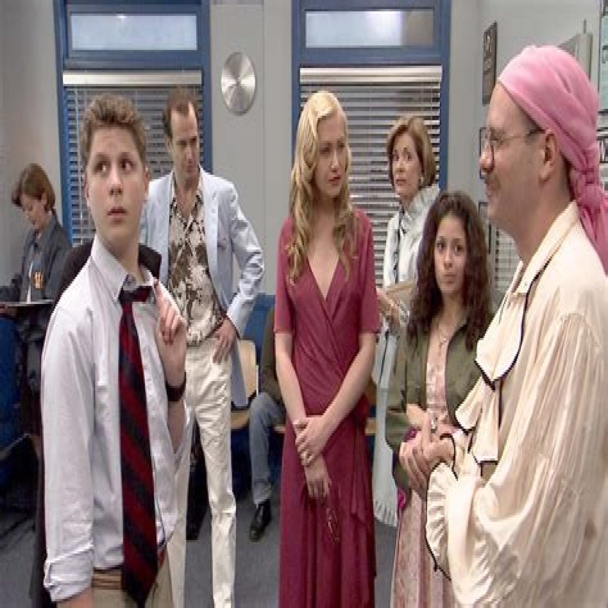 "Pilot" (s01e01) - Previously, On Arrested Development : NPR