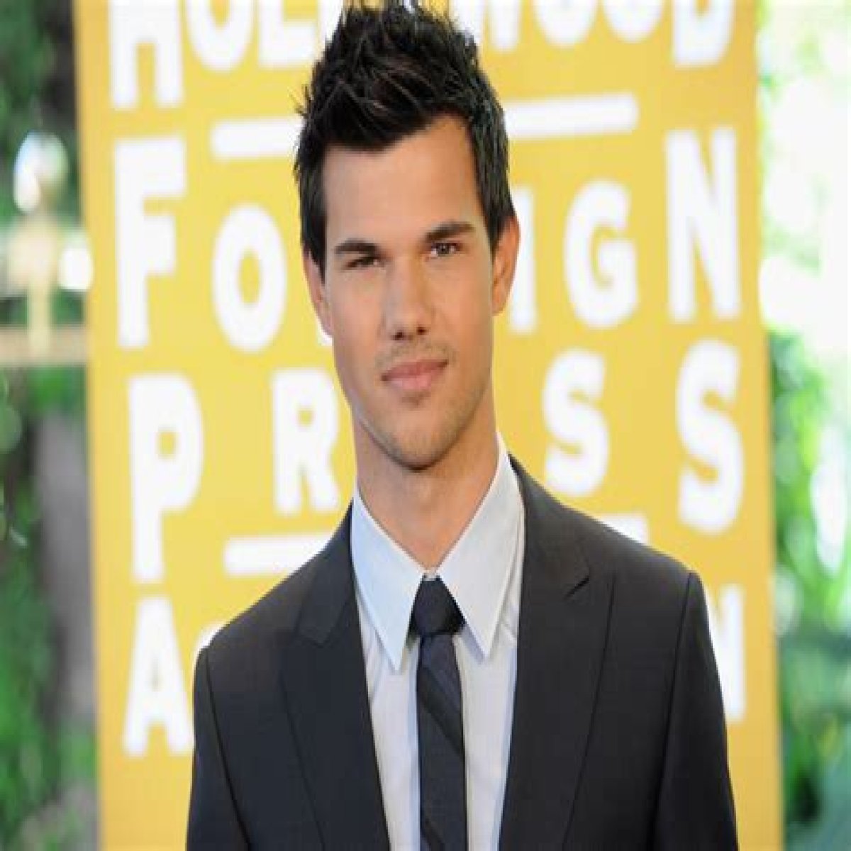 Taylor Lautner Has Some Thoughts On Jacob And Renesmee’s Future