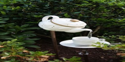 What can you do with old teapots?