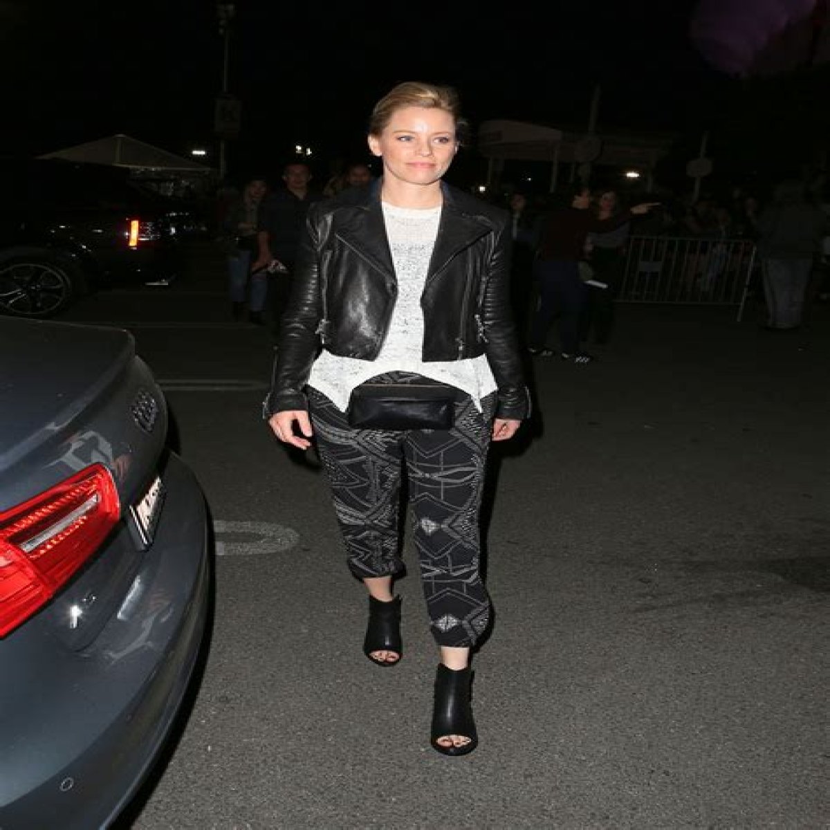 What Elizabeth Banks, Kaia Gerber, More Celebs Wore to Rihanna's Concert