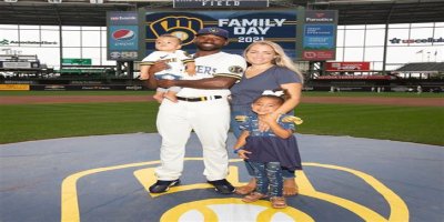 Who is Jackie Bradley Jr. Dating Now