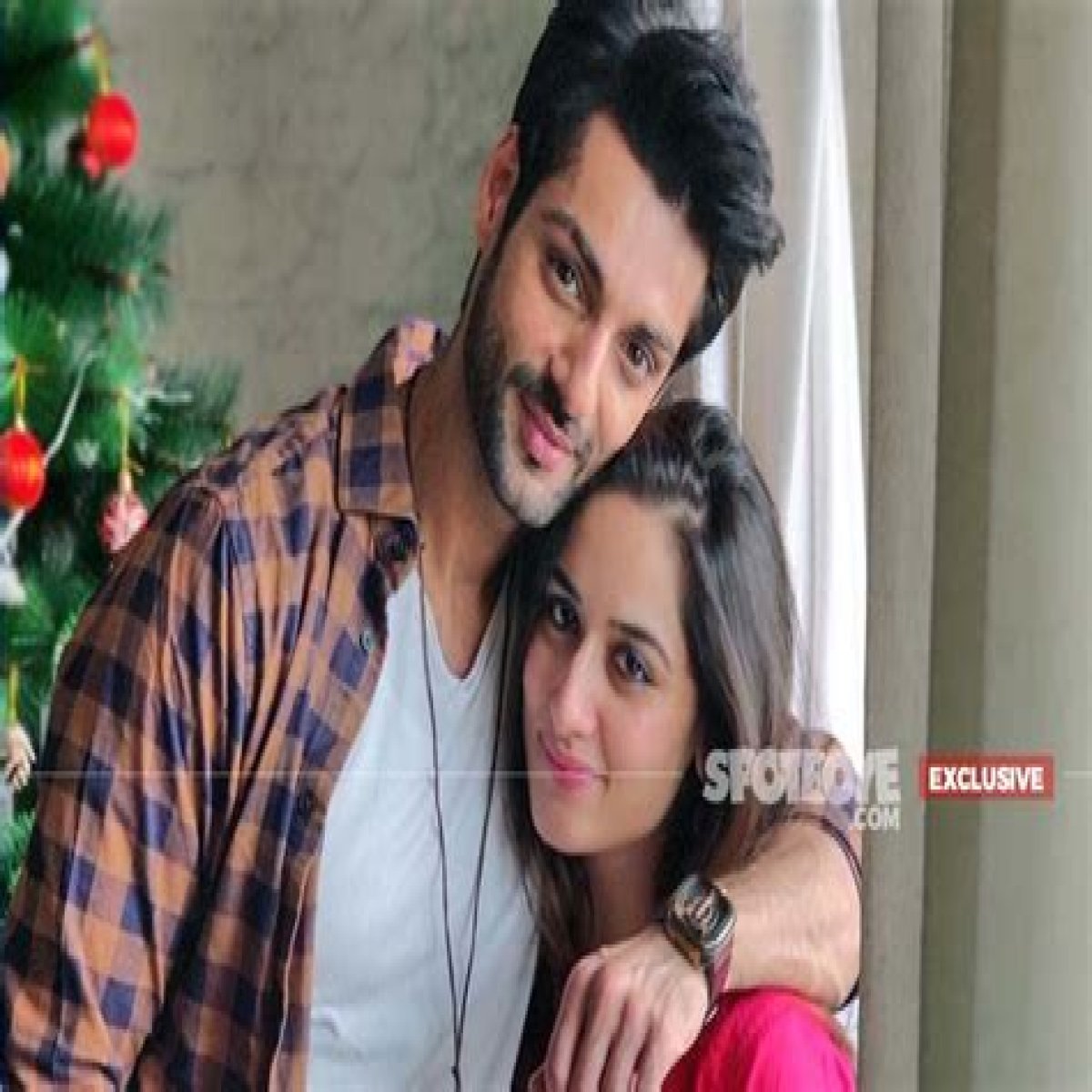 Who is Karan Wahi Dating Now?