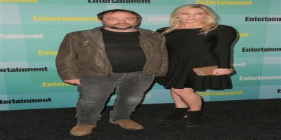 Who is Mark Sheppard Dating Now?