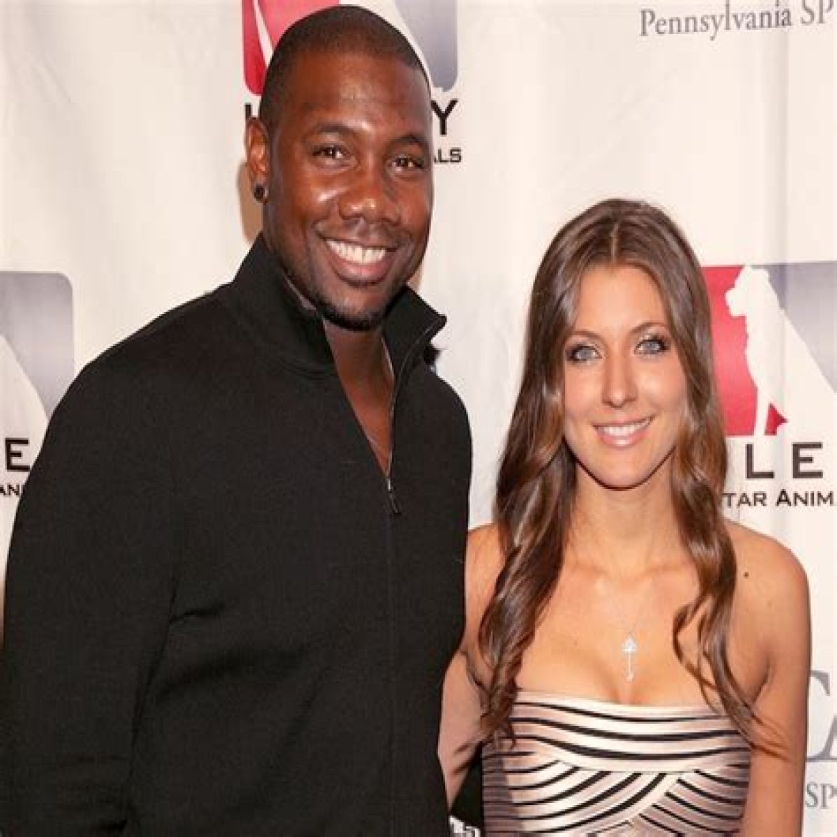 Who is Ryan Howard Dating Now