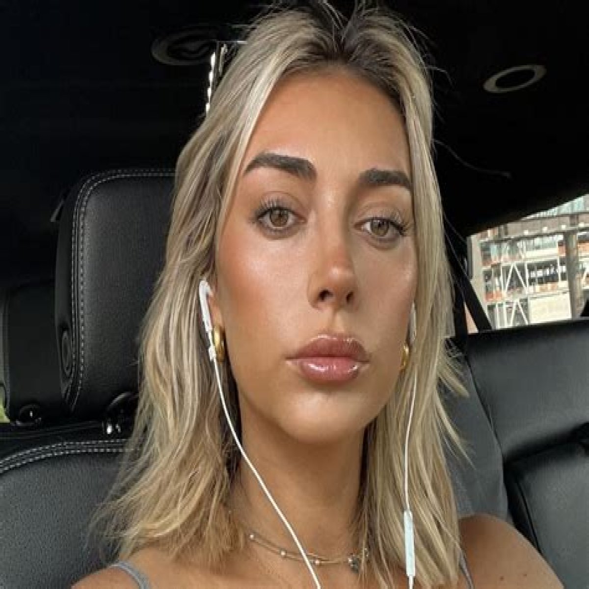 Zach Bryan Cheating Scandal And Reddit Drama Ex Wife